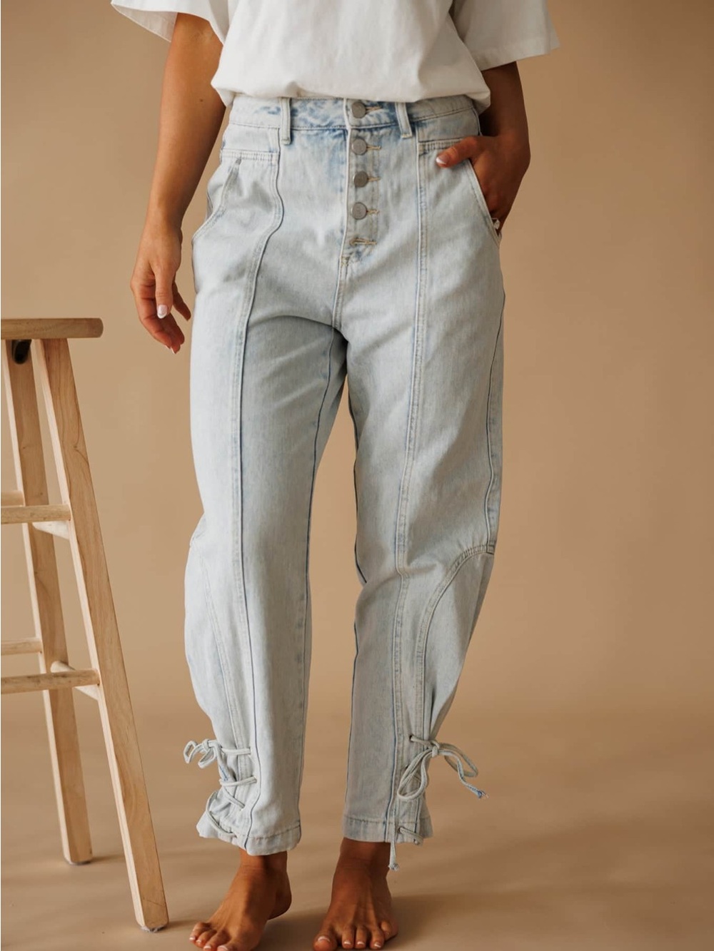 NWT Women’s Light Wash High Rise Button-Front Relaxed Jeans from Insane Gene